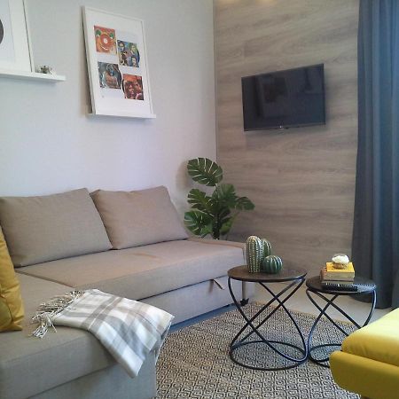 Alexandra Apartment Hajduszoboszlo - Chic Flat Екстериор снимка